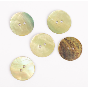 DROPS knap nr. 611: grn perlemor 20mm. Prisen er pr. stk.